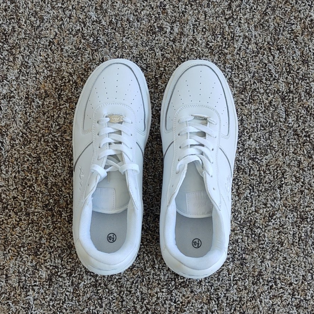 Pair of men's air Jordans